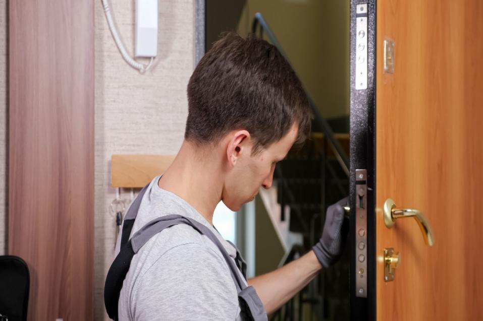 Door fitting issue under inspection